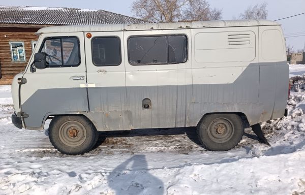 Грузовой фургон УАЗ390902 (2108)