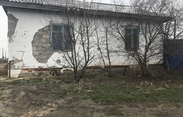 Здание (Петуховский МО, д. Троицкое)