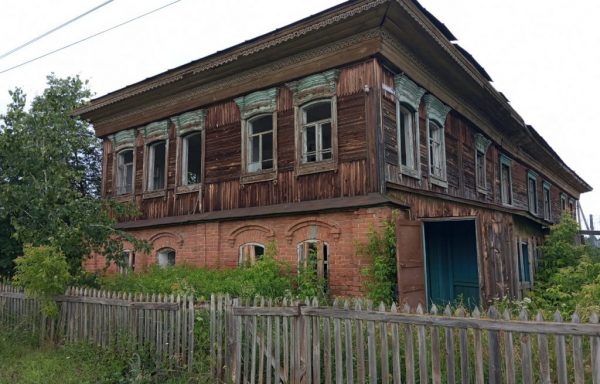 Здание площадью 143,2 кв.м расположенное по адресу: Курганская область, Куртамышский муниципальный округ, д. Верхнее, ул. Боровская, д. 46